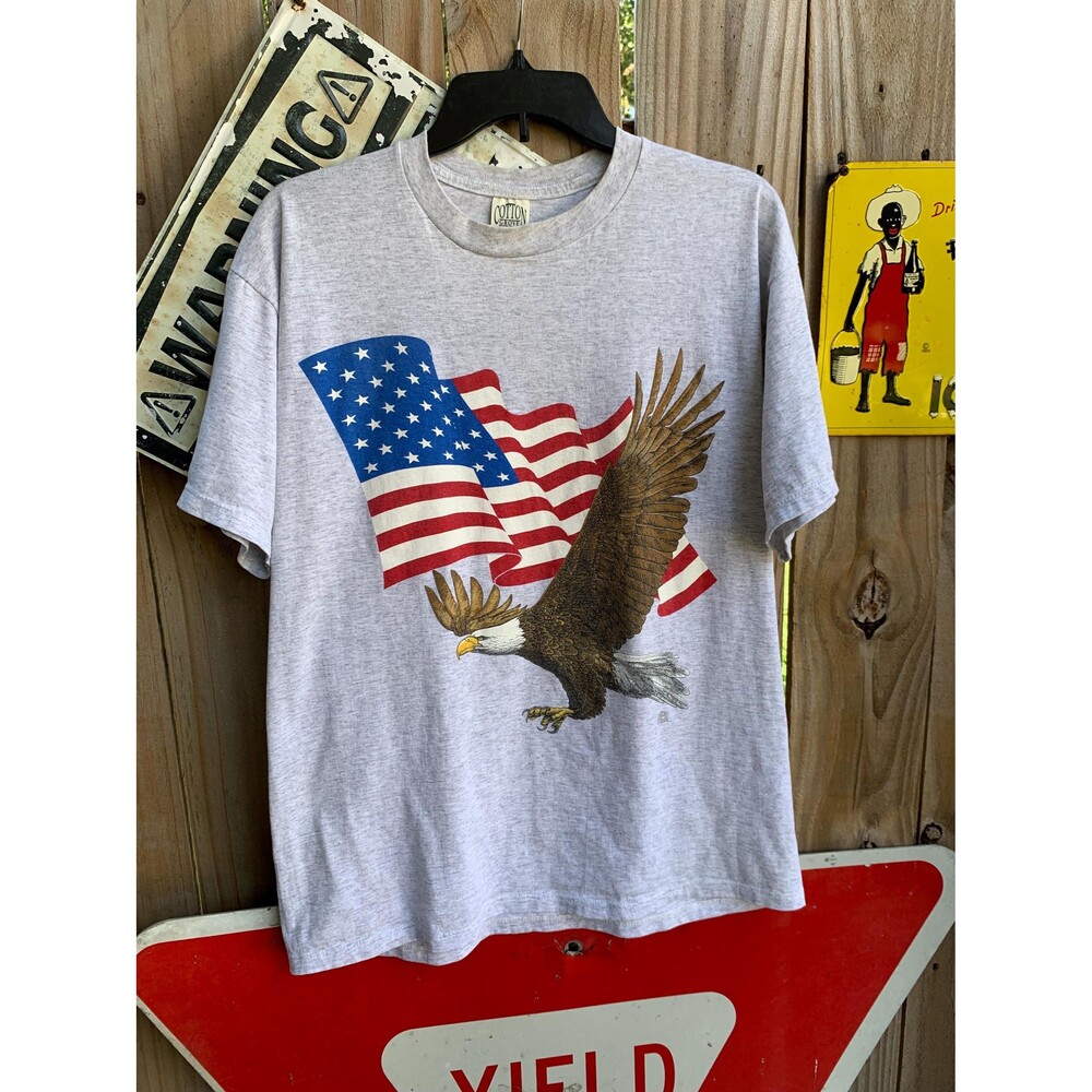 Grey vintage 90s American Eagle American Flag patriotic tee Size L